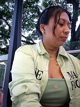 luisa16xxx online show from September 18, 2025, 10:35 pm