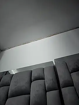 luisa16xxx online show from February 4, 2026, 6:36 pm