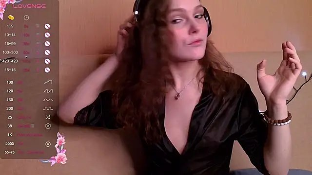 Snapshot of Jenna_Sativa chatting on February 13, 2025, 1:59 pm Jenna Sativa online show from February 13, 2025, 1:59 pm