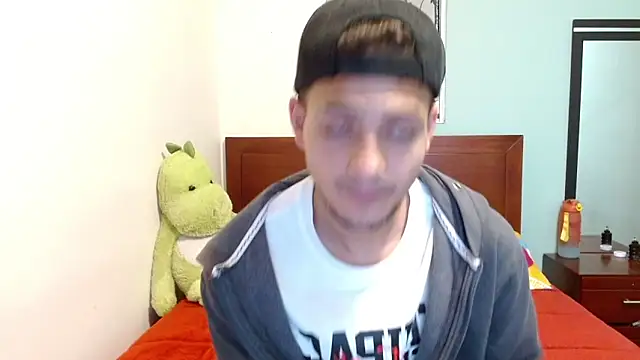 Snapshot of Jeffstyle18 chatting on October 3, 2025, 12:14 am Jeffstyle18 online show from October 3, 2025, 12:14 am