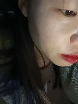 Snapshot of Laura8910 chatting on February 22, 2025, 11:02 am Laura8910 online show from February 22, 2025, 11:02 am