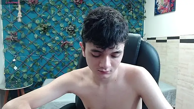 Snapshot of Waturox chatting on October 16, 2025, 7:22 pm Waturox online show from October 16, 2025, 7:22 pm