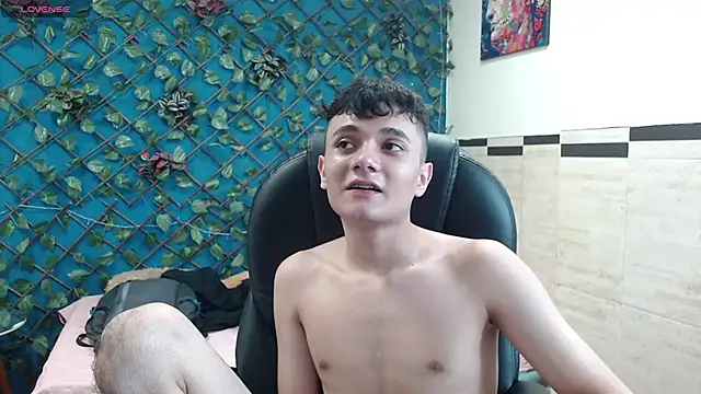 Snapshot of Waturox chatting on October 25, 2025, 8:31 pm Waturox online show from October 25, 2025, 8:31 pm