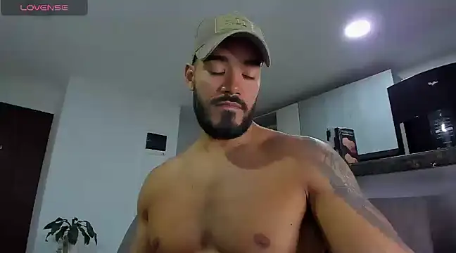 Alexander Martines online show from February 2, 2025, 11:11 pm