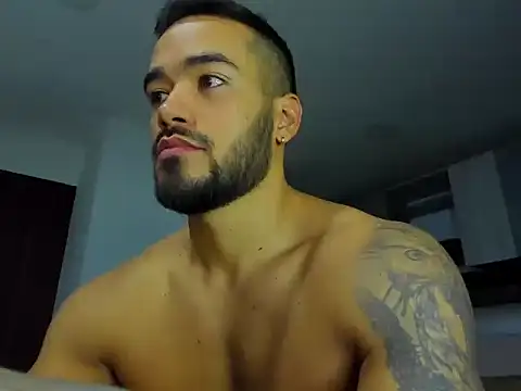 Snapshot of Alexander_Martines chatting on October 7, 2025, 1:17 am Alexander Martines online show from October 7, 2025, 1:17 am