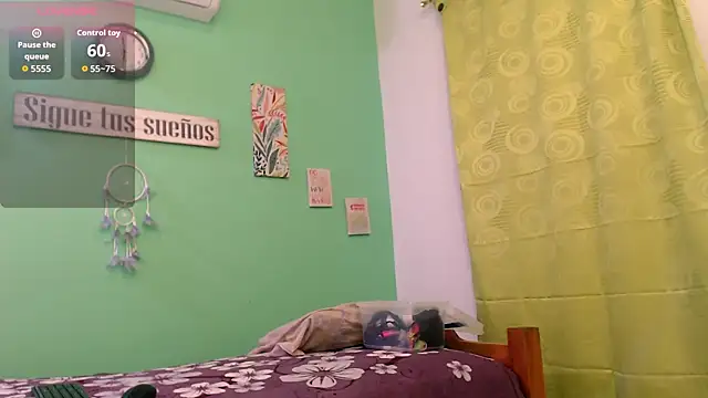 Snapshot of alisontitsmilk19 chatting on October 30, 2025, 1:15 am alisontitsmilk19 online show from October 30, 2025, 1:15 am