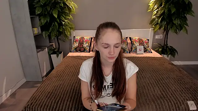 PamelaXX  online show from September 27, 2025, 8:04 pm