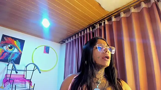 Snapshot of nicole_volkov chatting on January 16, 2025, 11:27 pm nicole volkov online show from January 16, 2025, 11:27 pm