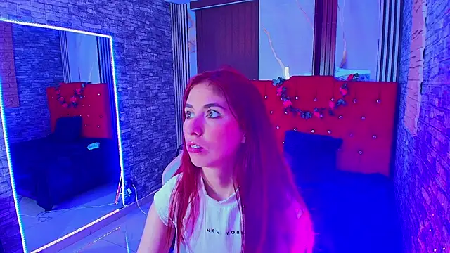 Snapshot of mildre303av chatting on October 21, 2025, 5:56 pm mildre303av online show from October 21, 2025, 5:56 pm