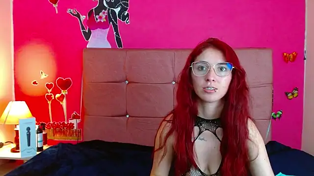 Snapshot of mildre303av chatting on October 19, 2025, 9:50 pm mildre303av online show from October 19, 2025, 9:50 pm