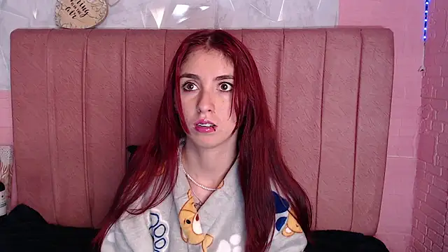 Snapshot of mildre303av chatting on October 22, 2025, 4:28 pm mildre303av online show from October 22, 2025, 4:28 pm