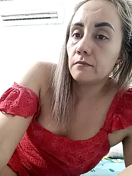 Isabel23zr online show from April 6, 2026, 6:20 pm