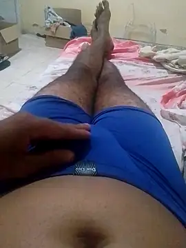 Snapshot of -Nutelloo- chatting on October 26, 2025, 4:35 am -Nutelloo- online show from October 26, 2025, 4:35 am