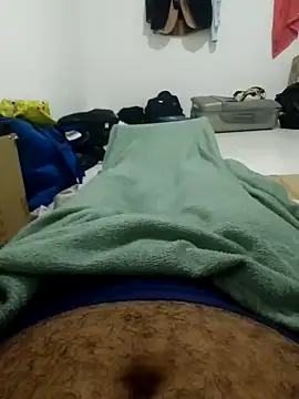 Snapshot of -Nutelloo- chatting on October 1, 2025, 2:49 am -Nutelloo- online show from October 1, 2025, 2:49 am