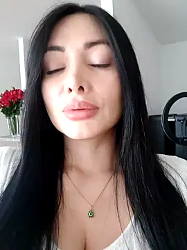  monicab online show from February 14, 2025, 9:21 pm
