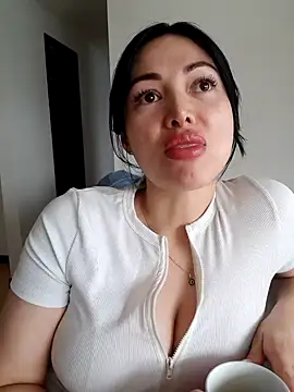  monicab online show from February 22, 2025, 2:08 pm