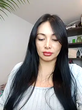  monicab online show from June 4, 2026, 3:33 am