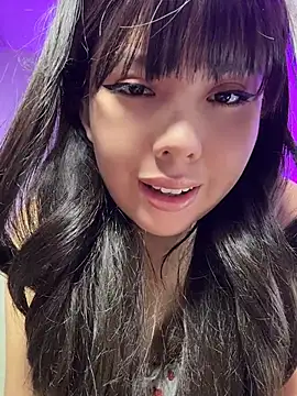MarielQueenx online show from May 18, 2026, 5:56 am