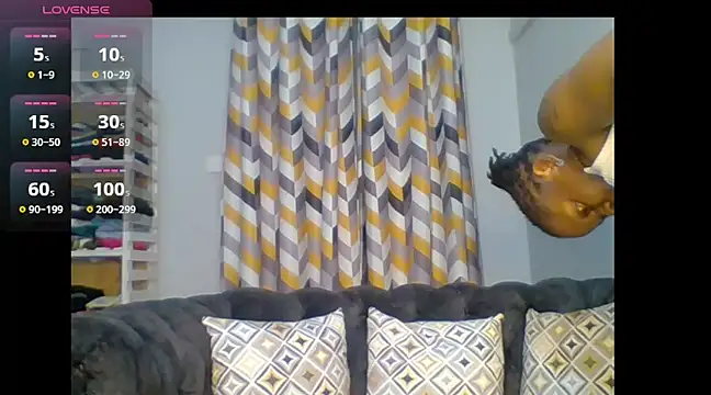 Snapshot of Petite_254 chatting on March 16, 2025, 7:06 pm Petite 254 online show from March 16, 2025, 7:06 pm