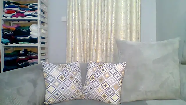 Snapshot of Petite_254 chatting on September 25, 2025, 6:14 pm Petite 254 online show from September 25, 2025, 6:14 pm