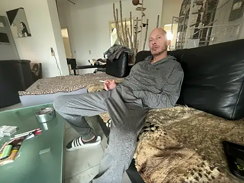 Snapshot of Germankink chatting on October 9, 2025, 10:05 am Germankink online show from October 9, 2025, 10:05 am