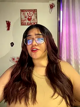 Snapshot of KathyGonzalez chatting on October 17, 2025, 11:34 am KathyGonzalez online show from October 17, 2025, 11:34 am