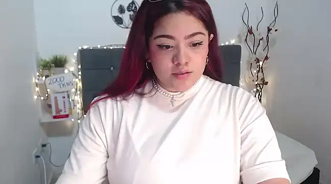 KathyGonzalez online show from February 1, 2025, 11:37 pm