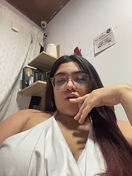 Snapshot of KathyGonzalez chatting on November 2, 2025, 3:00 am KathyGonzalez online show from November 2, 2025, 3:00 am