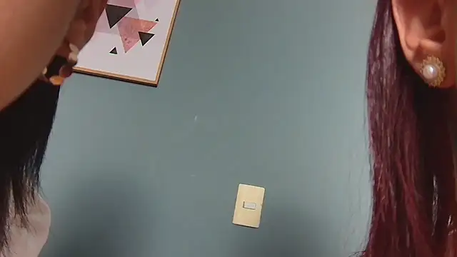 Snapshot of strawberrymia68 chatting on March 19, 2025, 1:07 pm strawberrymia68 online show from March 19, 2025, 1:07 pm