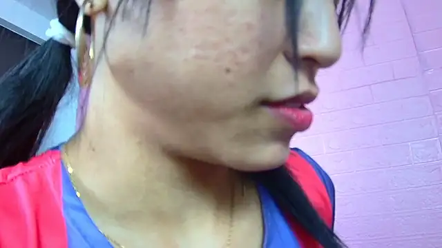 Snapshot of strawberrymia68 chatting on March 2, 2025, 7:19 pm strawberrymia68 online show from March 2, 2025, 7:19 pm