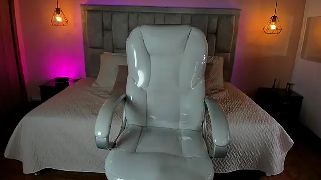 Jaiser 17 online show from September 18, 2025, 2:31 pm