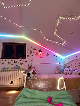 SelenaBee online show from March 11, 2026, 5:56 am