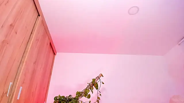 Snapshot of The_queen_of_pleasure chatting on November 18, 2025, 9:45 am The queen of pleasure online show from November 18, 2025, 9:45 am