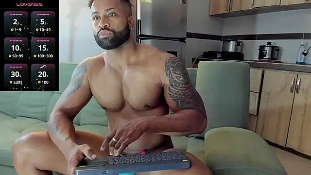 MattRodriguez9 online show from October 8, 2025, 9:33 am