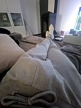 Snapshot of Leonormaldick chatting on October 26, 2025, 1:11 pm Leonormaldick online show from October 26, 2025, 1:11 pm