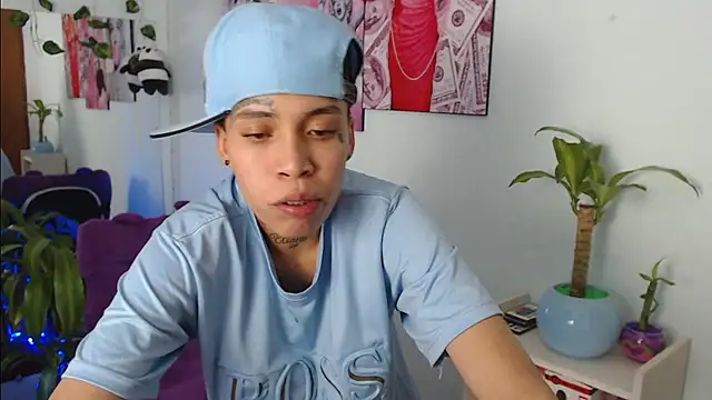 Jonesliam23 online show from March 19, 2025, 10:31 pm