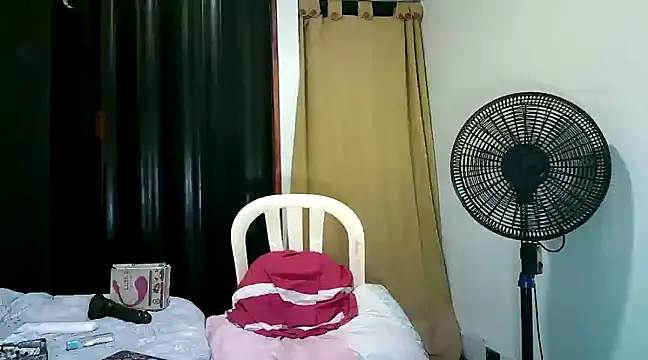 kimmiemm online show from January 28, 2025, 3:15 am