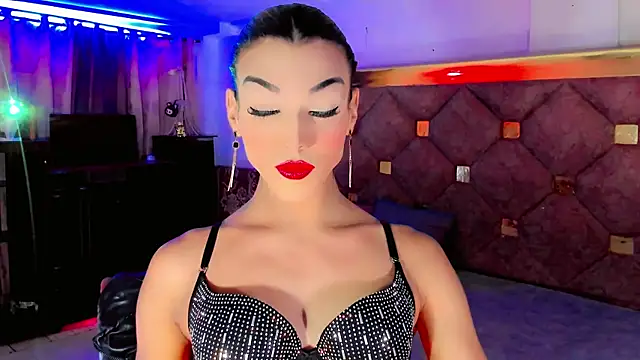 Snapshot of the-horus-girl chatting on October 9, 2025, 12:22 am the-horus-girl online show from October 9, 2025, 12:22 am