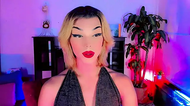 Snapshot of the-horus-girl chatting on September 20, 2025, 5:34 am the-horus-girl online show from September 20, 2025, 5:34 am