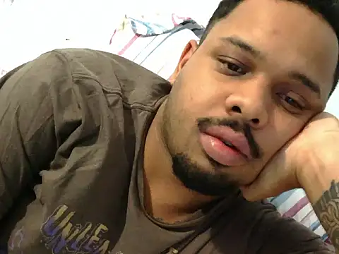 Mobtcreator23 online show from May 19, 2026, 6:09 am