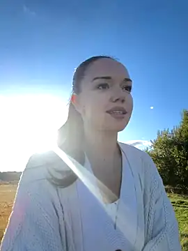 Snapshot of Vanesskaa chatting on September 22, 2025, 4:24 pm Vanesskaa online show from September 22, 2025, 4:24 pm