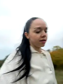 Snapshot of Vanesskaa chatting on October 13, 2025, 4:52 pm Vanesskaa online show from October 13, 2025, 4:52 pm