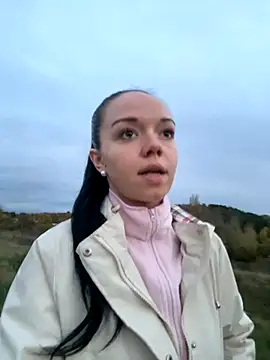 Vanesskaa online show from November 1, 2025, 4:45 pm