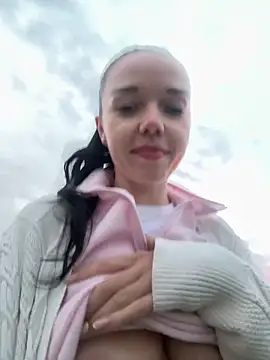 Snapshot of Vanesskaa chatting on September 29, 2025, 5:40 pm Vanesskaa online show from September 29, 2025, 5:40 pm