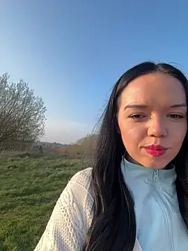 Vanesskaa online show from March 21, 2026, 5:06 pm