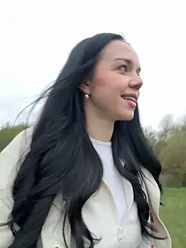 Snapshot of Vanesskaa chatting on October 15, 2025, 4:48 pm Vanesskaa online show from October 15, 2025, 4:48 pm