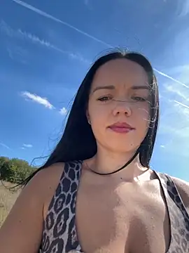 Snapshot of Vanesskaa chatting on September 9, 2025, 10:14 am Vanesskaa online show from September 9, 2025, 10:14 am