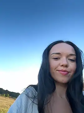Snapshot of Vanesskaa chatting on September 8, 2025, 5:34 pm Vanesskaa online show from September 8, 2025, 5:34 pm