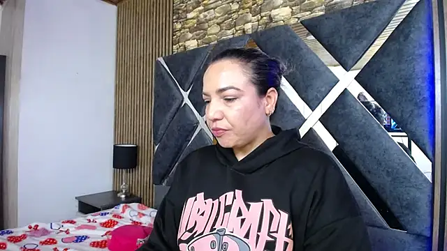marie hss online show from March 15, 2025, 2:23 pm