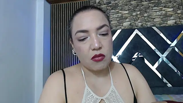 marie hss online show from December 15, 2025, 4:13 pm